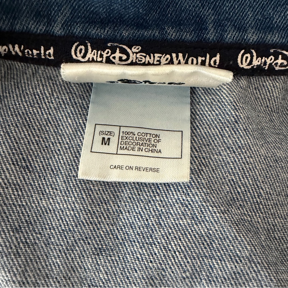 Vintage Disney Women’s Embroidered Oversized Denim Jean Jacket Size Medium - Picture 5 of 5
